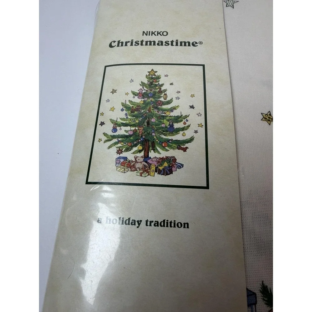 Nikko Christmastime‎ Holiday Tablecloth Cotton Scotchguard 60x118